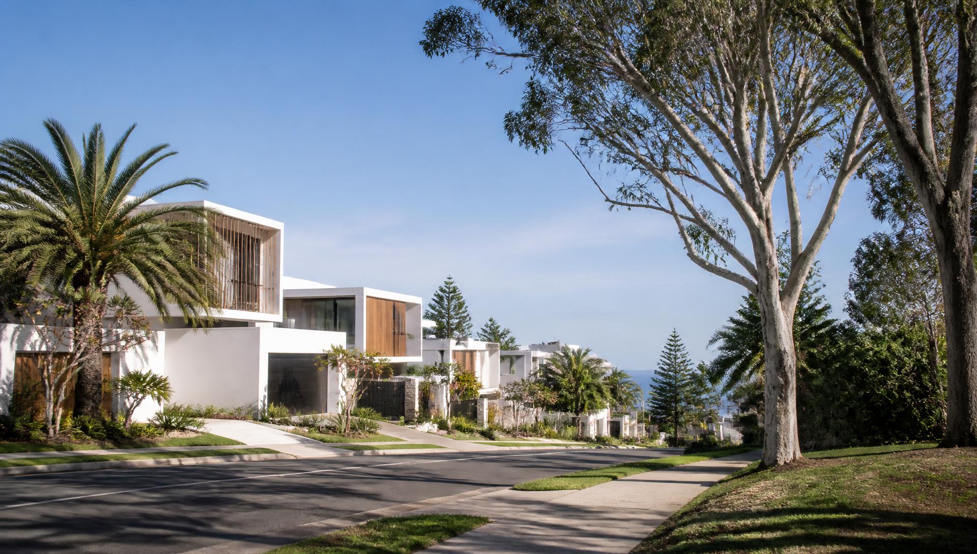 Contemporary Australian coastal homes on a suburban street